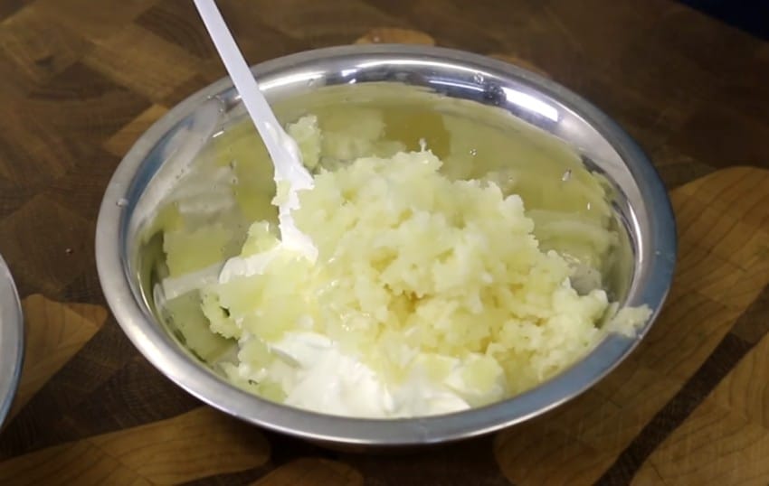 Картошка на мангале – 3 рецепта приготовления шашлыка из картошки