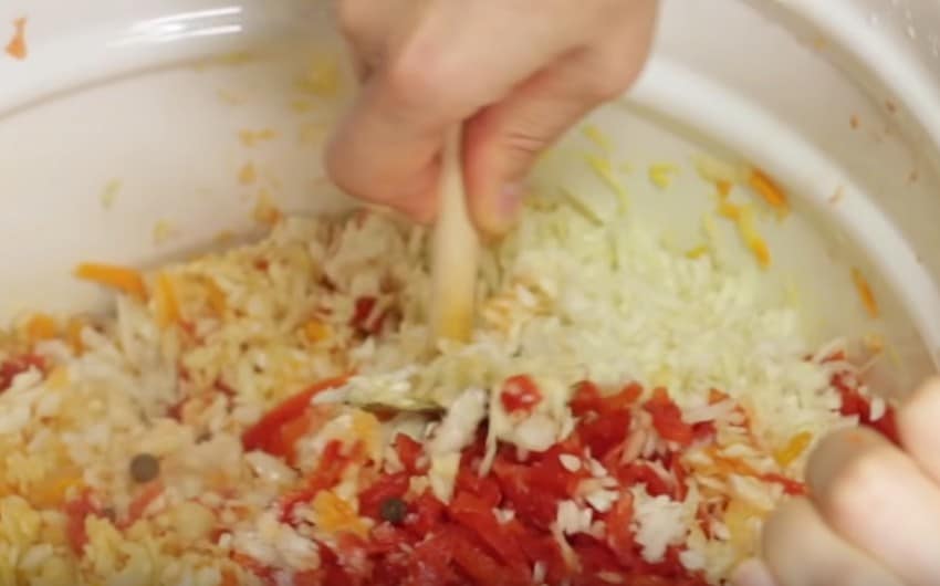 Солянка из капусты – 7 рецептов солянки «пальчики оближешь»