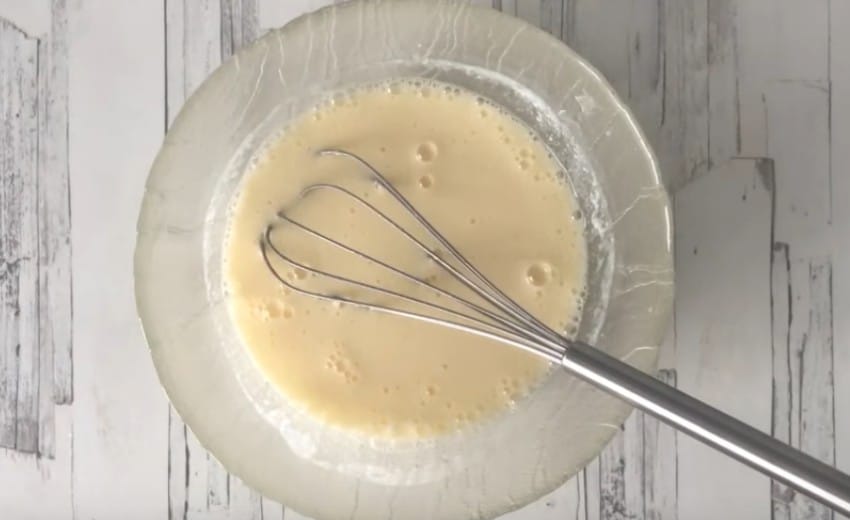 Блины на кислом молоке: 5 рецептов приготовления тонких блинов на скисшем молоке с дырочками
