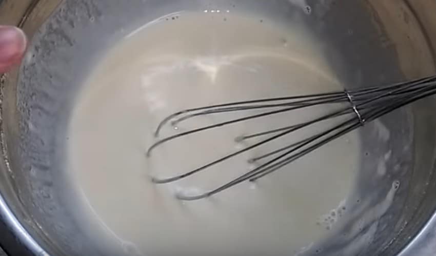 Блины на кислом молоке: 5 рецептов приготовления тонких блинов на скисшем молоке с дырочками
