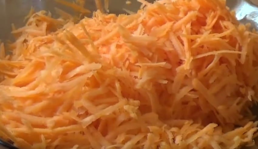 Рыба, тушеная с морковью и луком - 5 рецептов приготовления