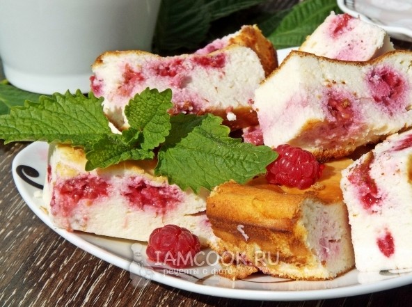 Пирог с малиной и творогом — рецепт с фото пошагово