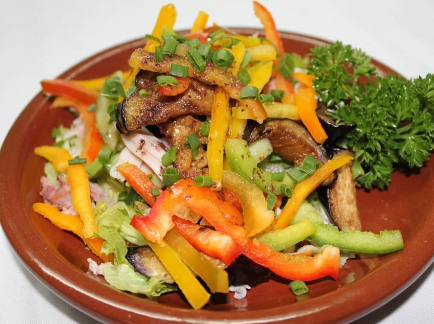 Салаты с говядиной, рецепты вкусных и простых салатов с фото